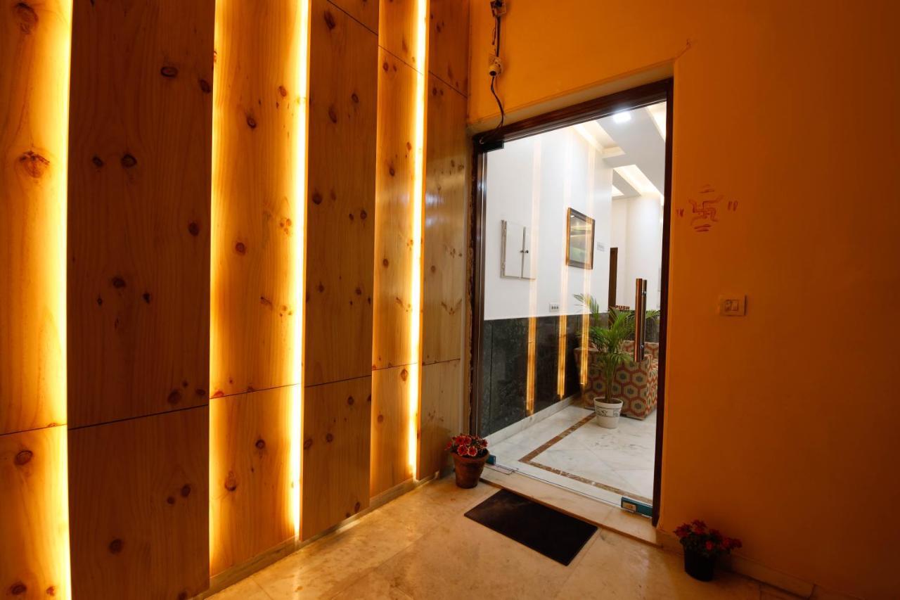 Peepal Tree Residency Bed and Breakfast New Delhi Exteriör bild